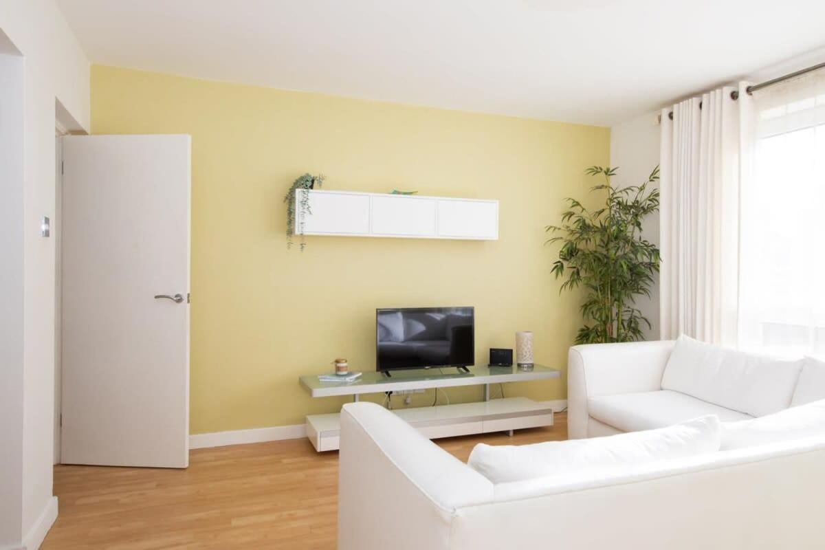 Sunny & Modern Near The Beach & Village W Parking Източен Уитеринг Екстериор снимка